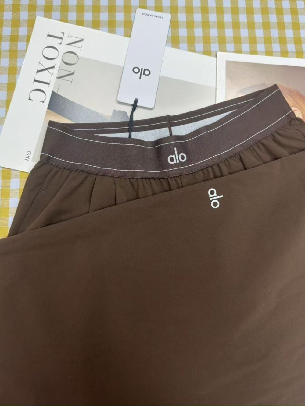 NWT Alo Yoga Suit Up Trouser Espresso 🌰🤎 Wide Leg Brown Pants Relaxed Fit - Picture 2 of 8